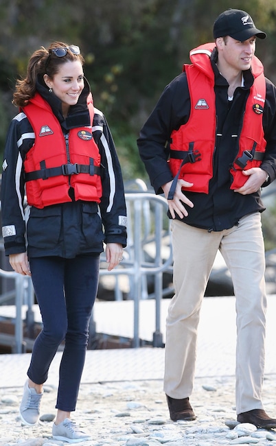 ESC: Kate Middleton, Jeans Sneakers